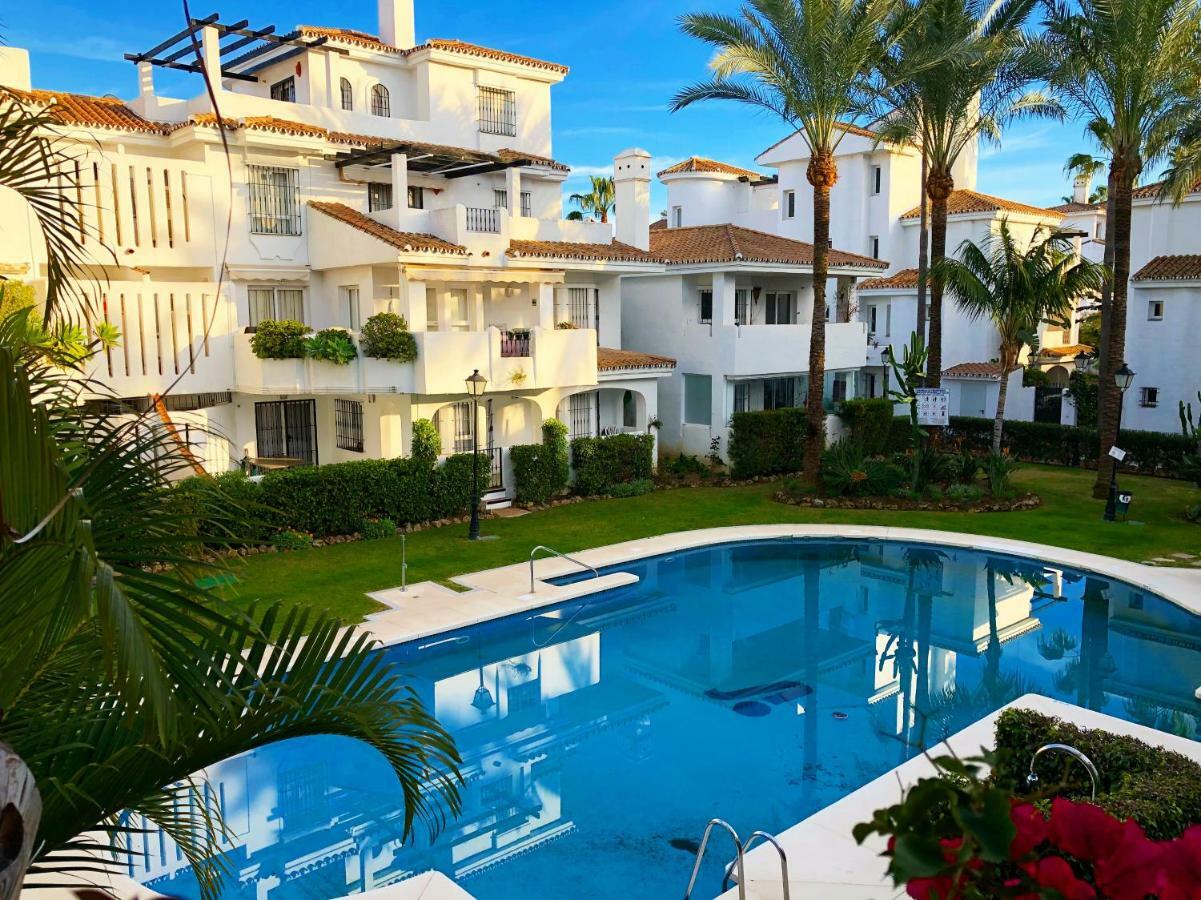 Apartment Ab Properties: Design Penthouse With Pool View In Marbella's Golden Mile