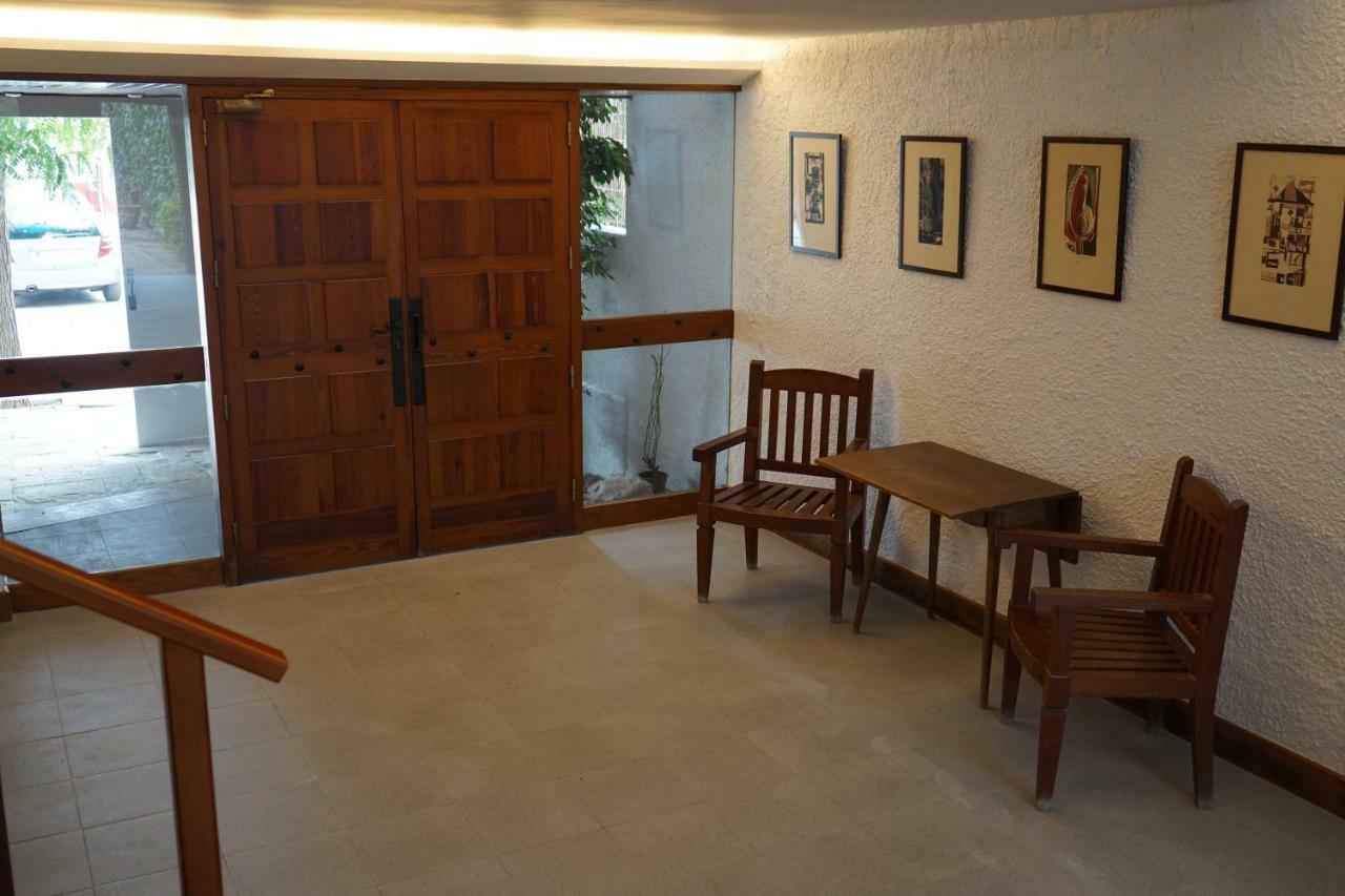 Apartment Les Barbes