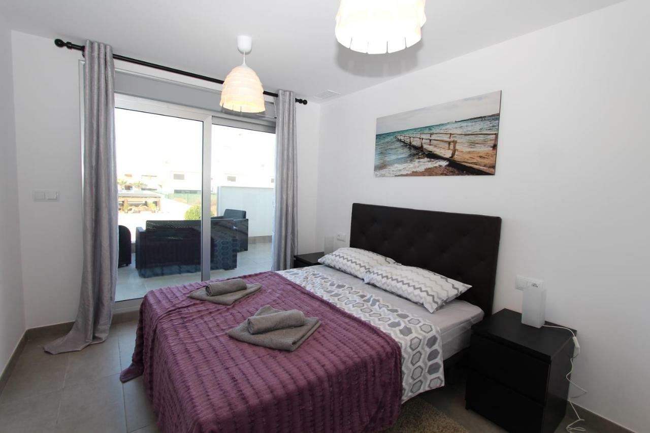 Modern Townhouse San Pedro Ref 4762 Apartment