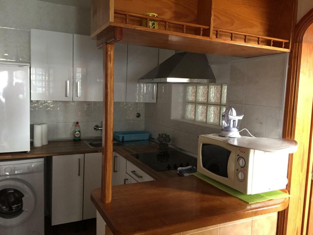 Сasa de vacaciones La Palmera1 Casa Al Primer Piso Con 2 - Two Bedroom House On The First Floor --- La Palmera 2 Casa En Planta Baja Con 1 Dormitorio, One Bedroom House On The Ground Floor