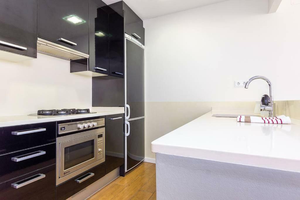 Carre De L'alzina Apartment Barcelona