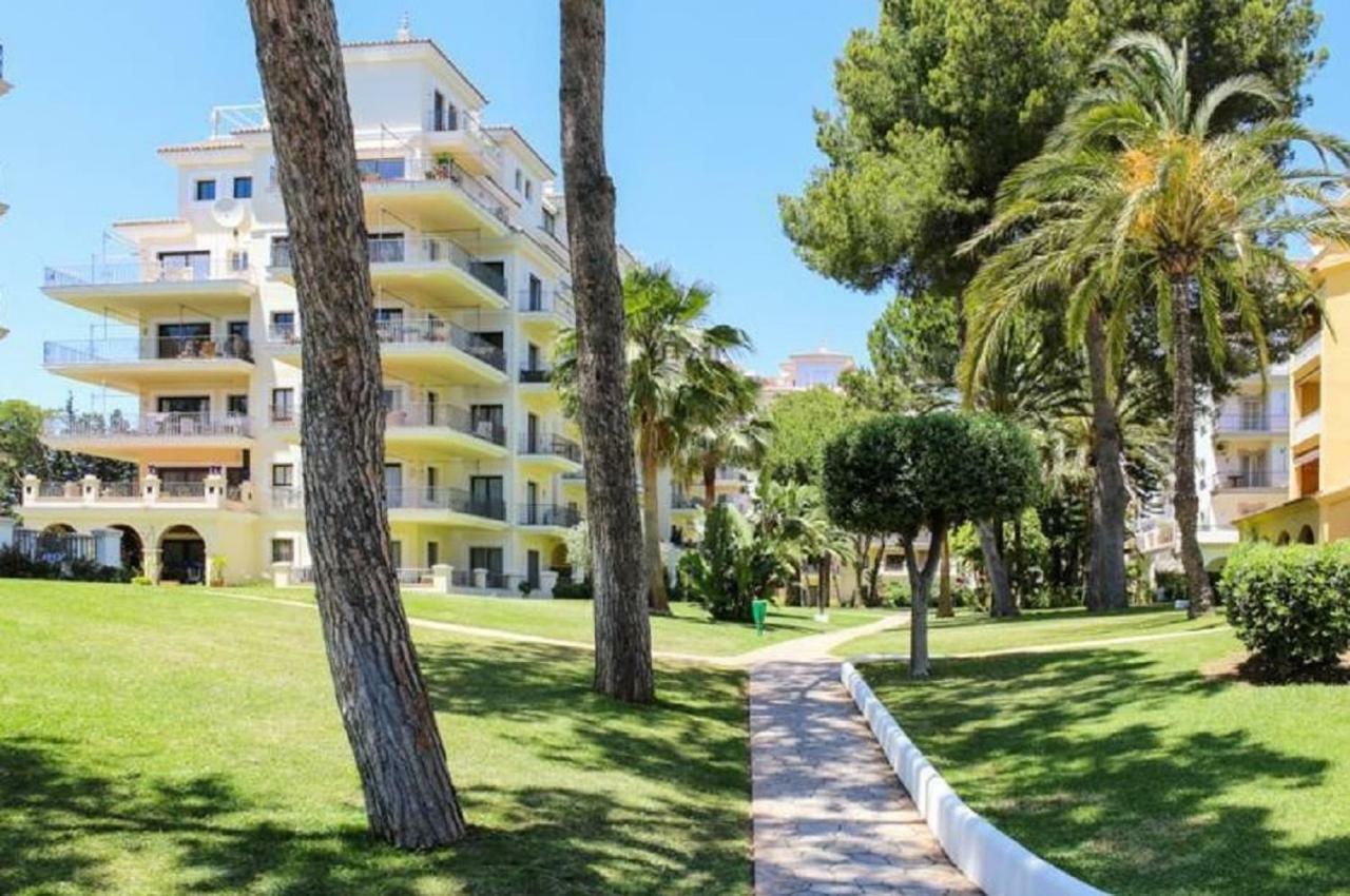 Beachfront Luxury Apartment, Puerto Banús, Marbella