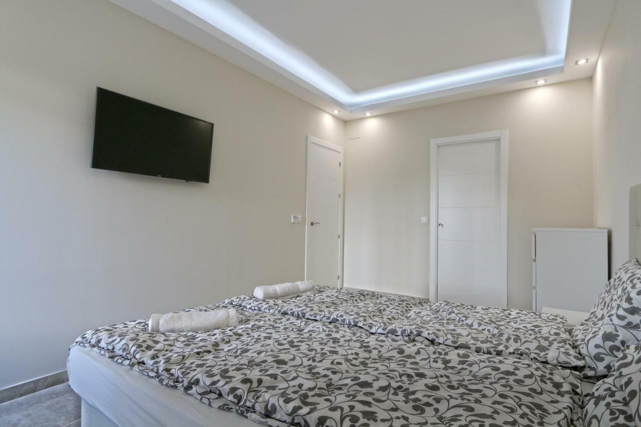 Apartamento Beachfront Luxury Apartment, Puerto Banús, *