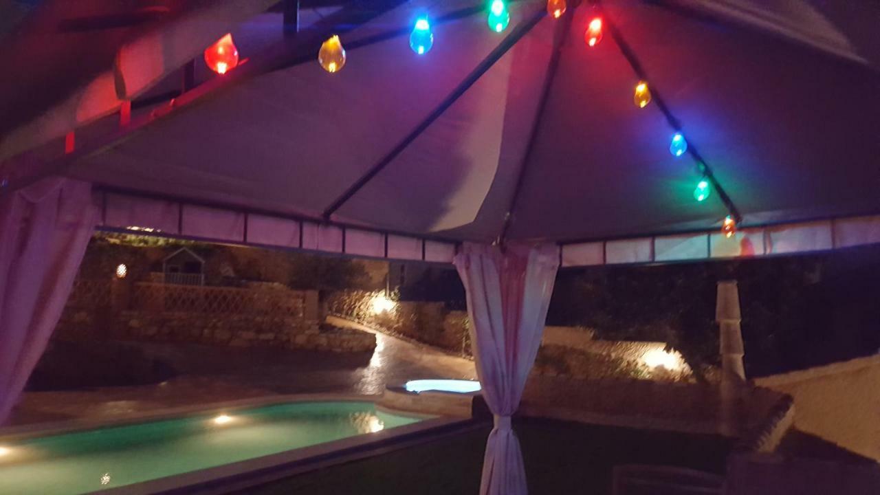 Almoguer *