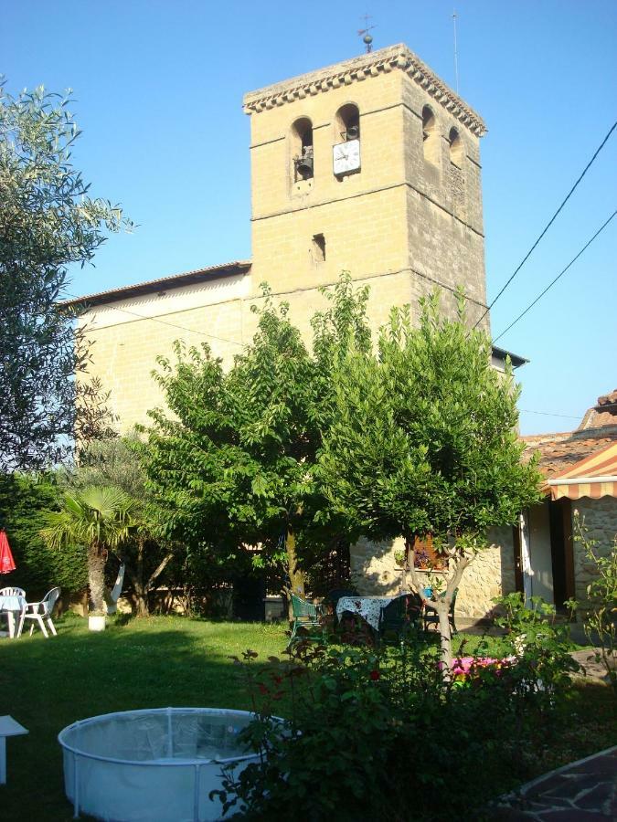 Casa Francisca, *