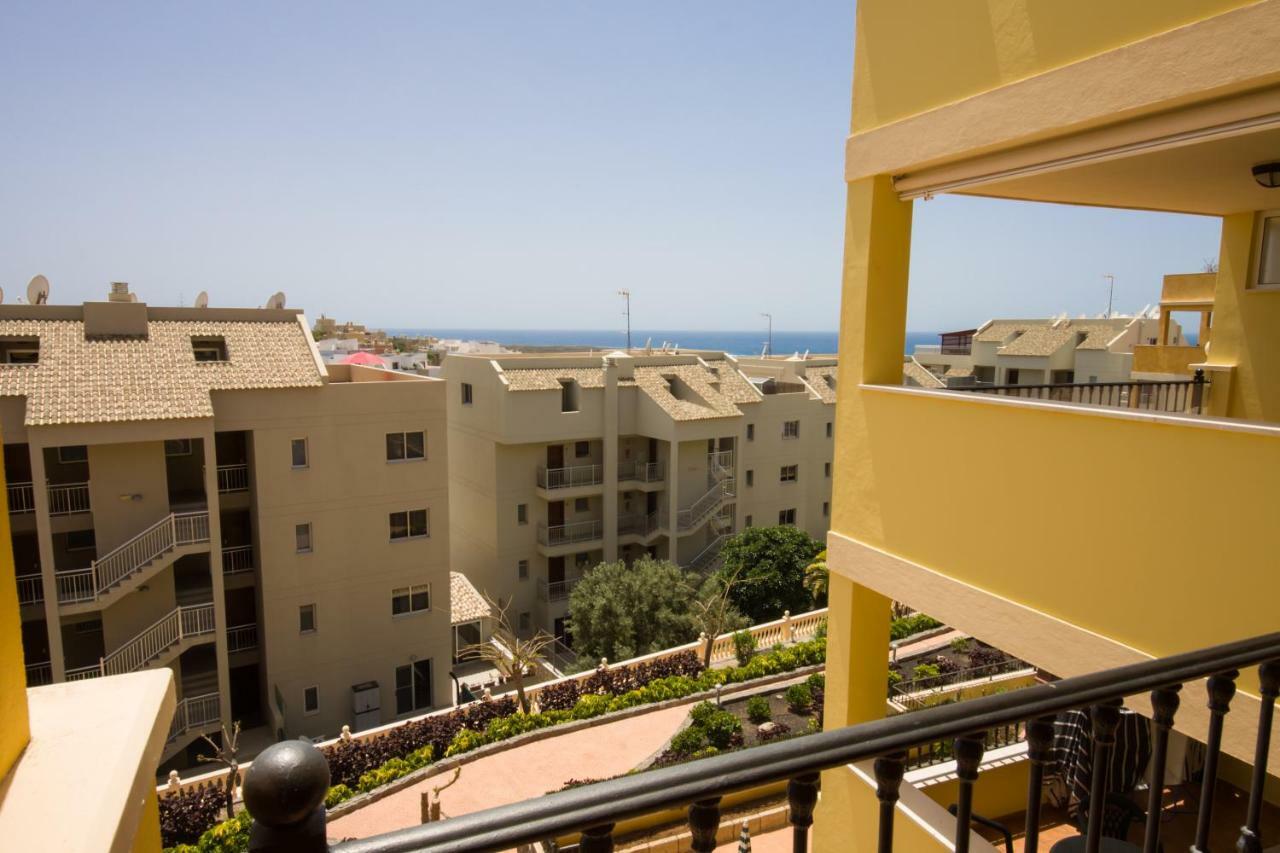 A From Apartamento *