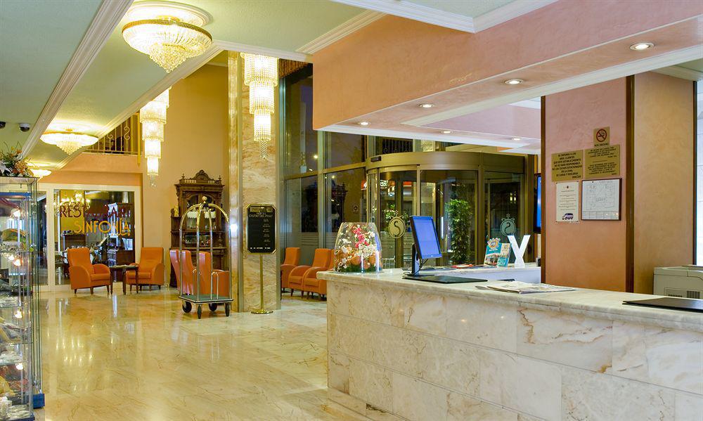 Hotel Salles Ciutat Del Prat Barcelona Airport 4*