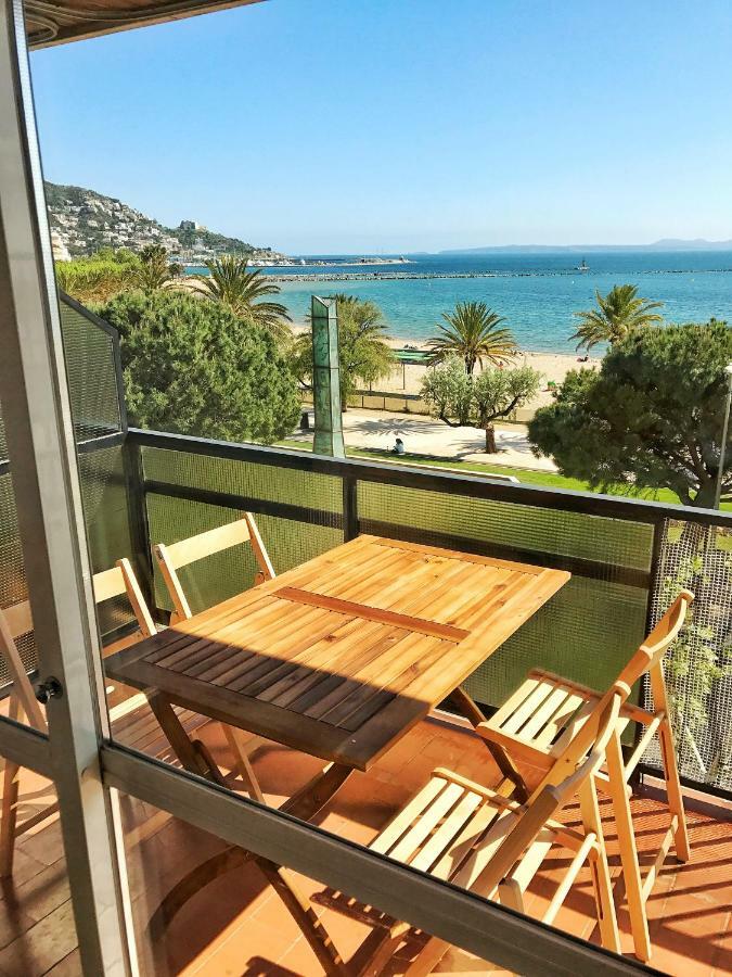 Primera Linea De Mar Centro Apartment Roses