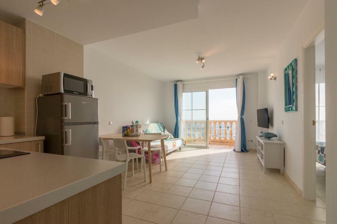 Apartment The Paradise On The Ocean 3 *