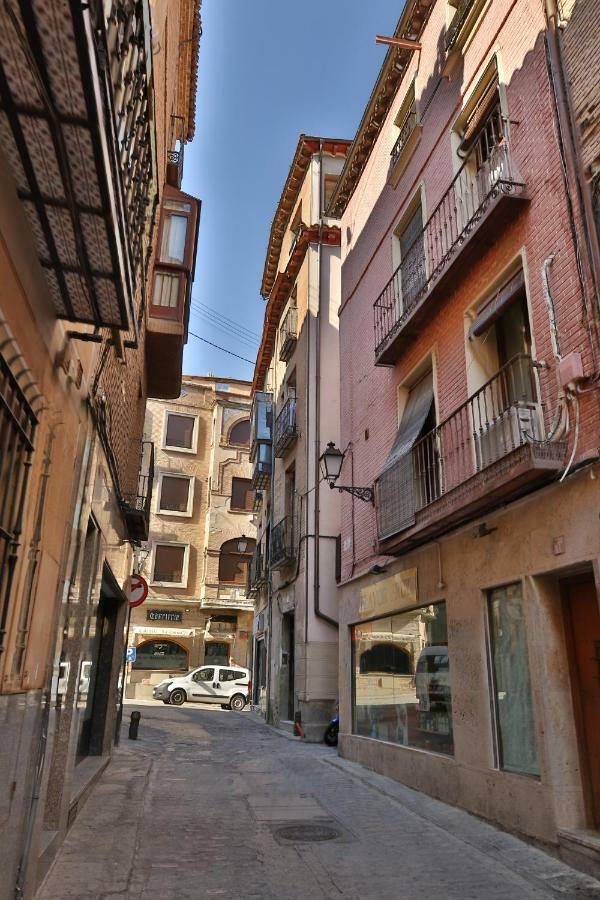 La Casa Del Liron By Ap Toledo