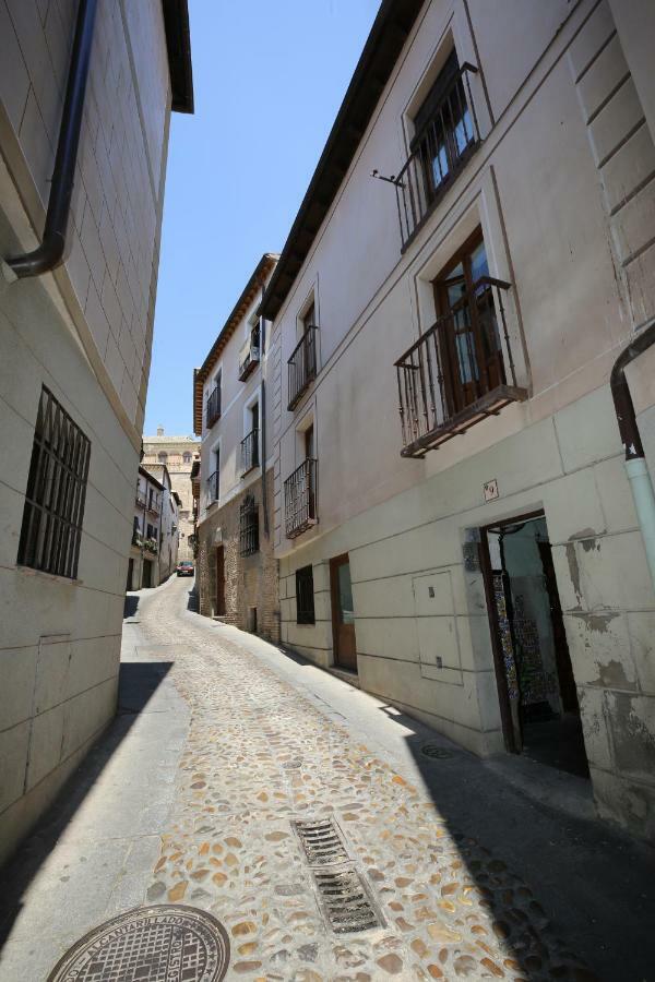 La Casa Del Liron By Ap Toledo