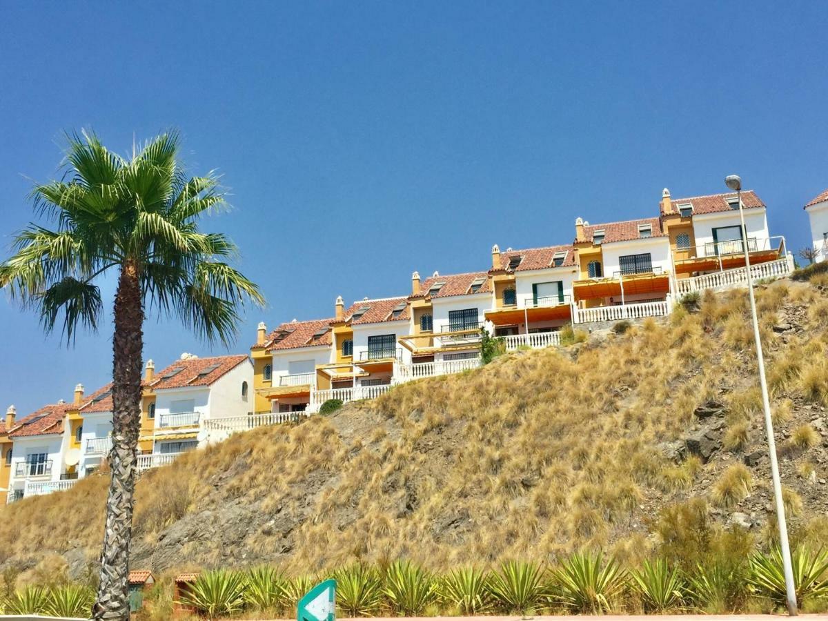 La Perla Beachfront Holiday home *