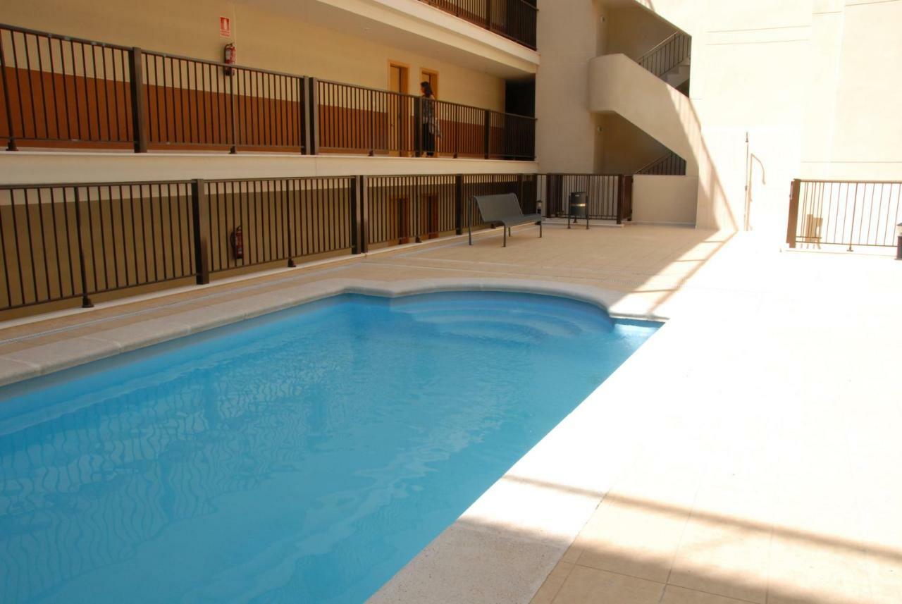 Bonito Atico Con Aire Acondicionado,piscina Comunitaria, Parking Y Wifi Apartamento *