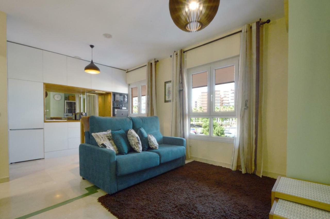 Moderno Apartamento Frente A La Playa Y El Centro Almería