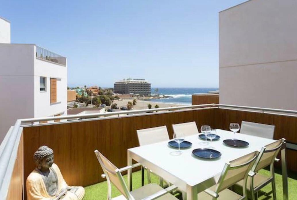 Sea View In With Pool & Private Parking Space Apartment