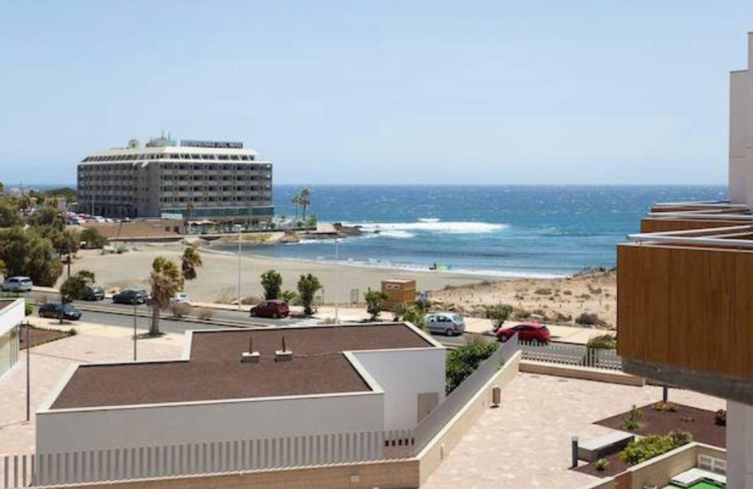 Sea View In With Pool & Private Parking Space El Medano (Tenerife)