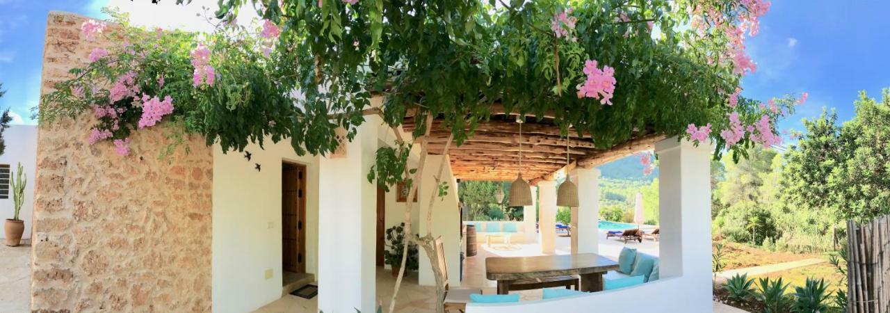 Saljub Cala Vadella (Ibiza)
