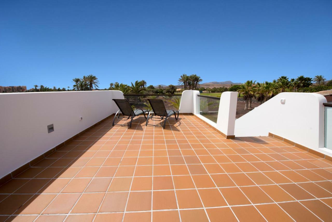 5 Star Luxury Villa, Private Heated Pool, Golf & Sea Views. *