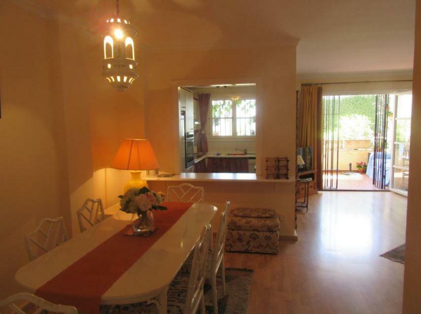 Apartment In El Paraiso - Near Puerto Banus Estepona
