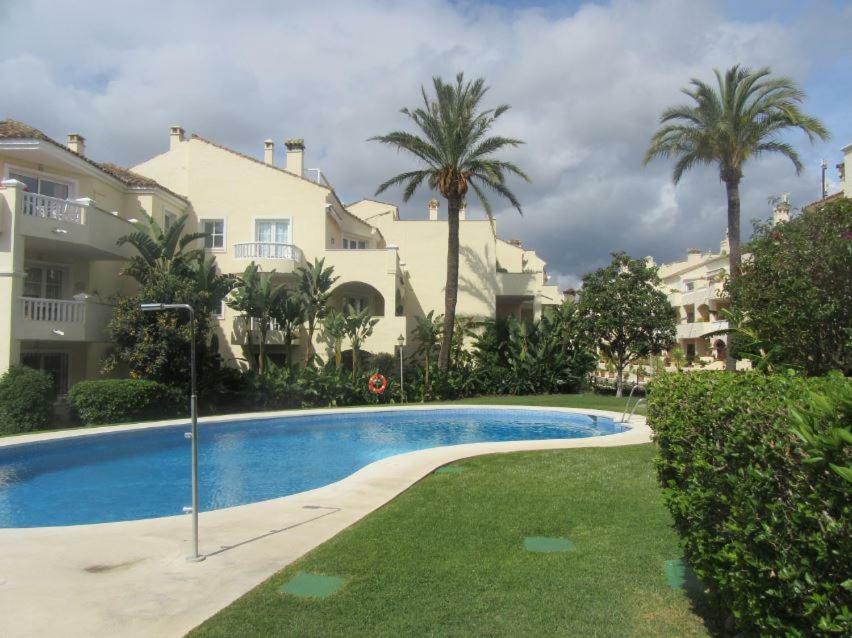 In El Paraiso - Near Puerto Banus Apartment Estepona