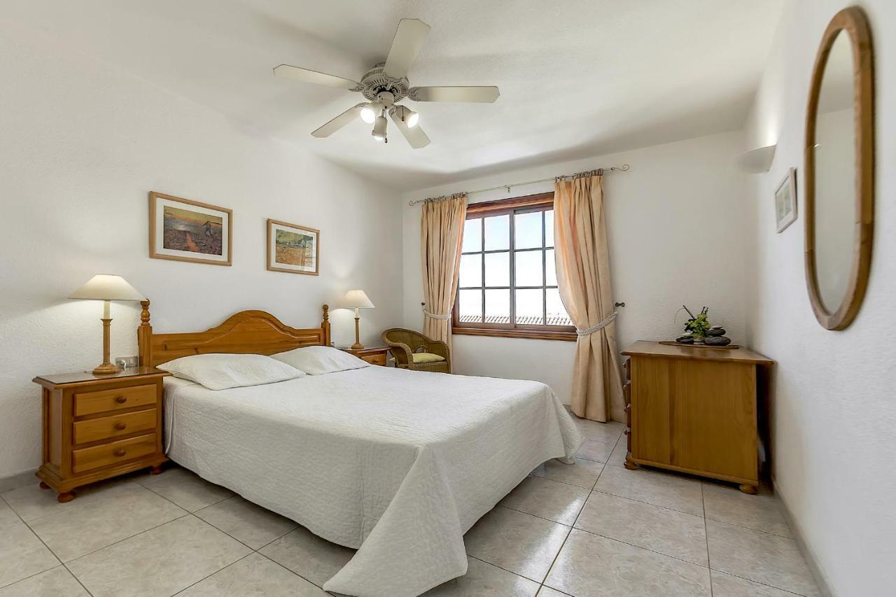 First Line Front 2 Bedroom Gigantes
