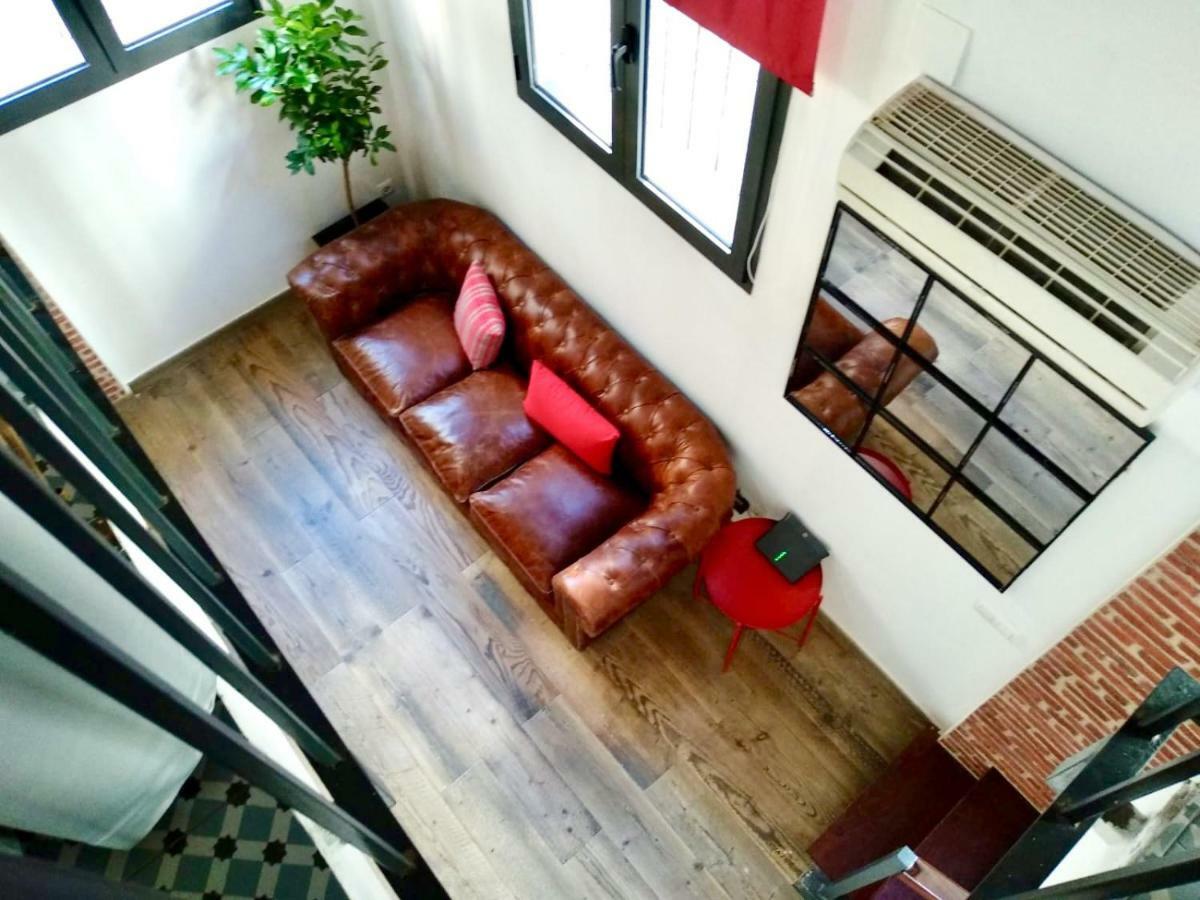 Simplyhosted El Teatro