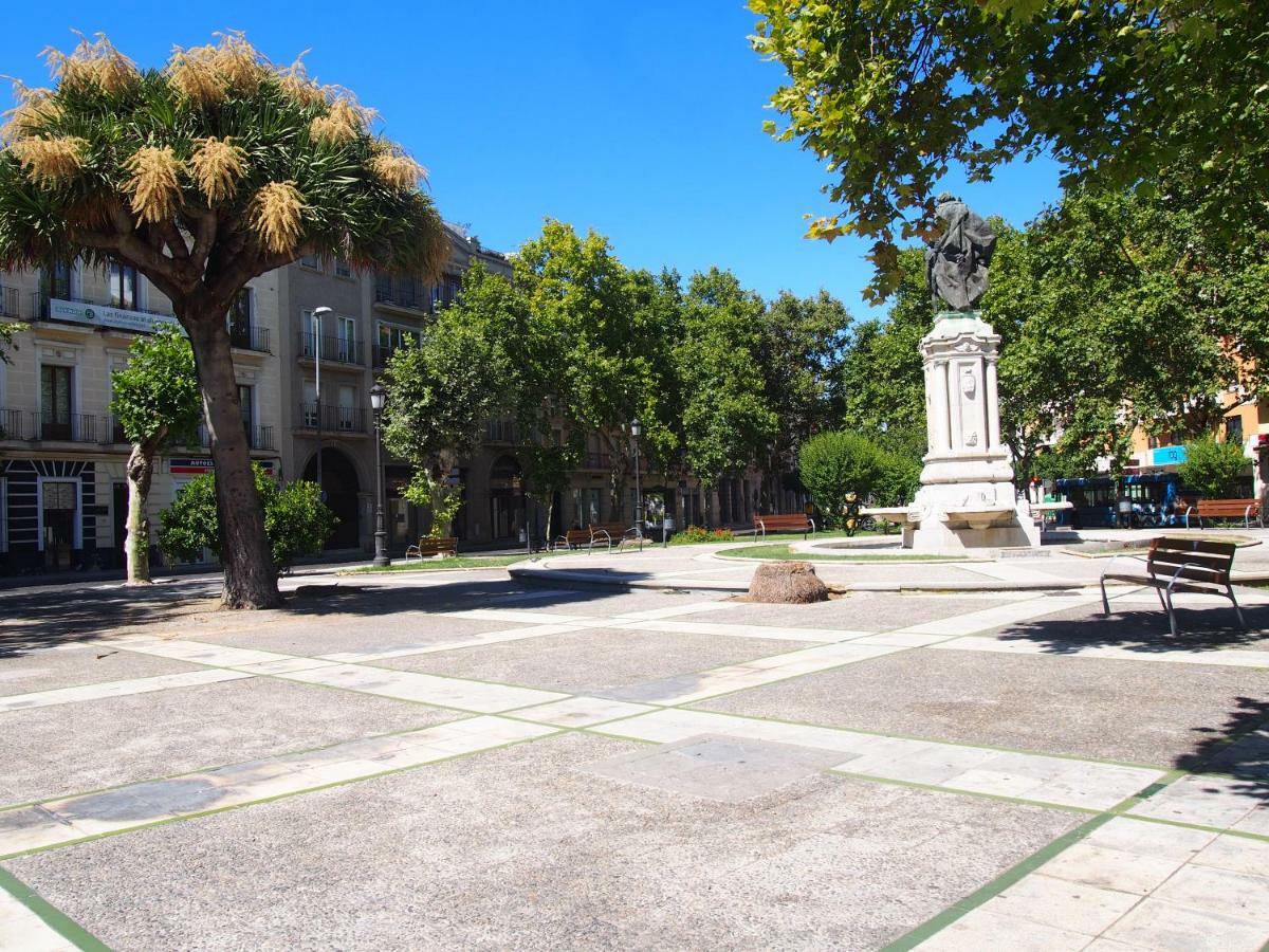 Casa Valientes B - Free Private Parking, Patio, Wifi & Ac Jerez de la Frontera
