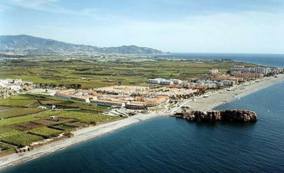 A 150 Metros Del Mar, Parking Y Wifi Apartment