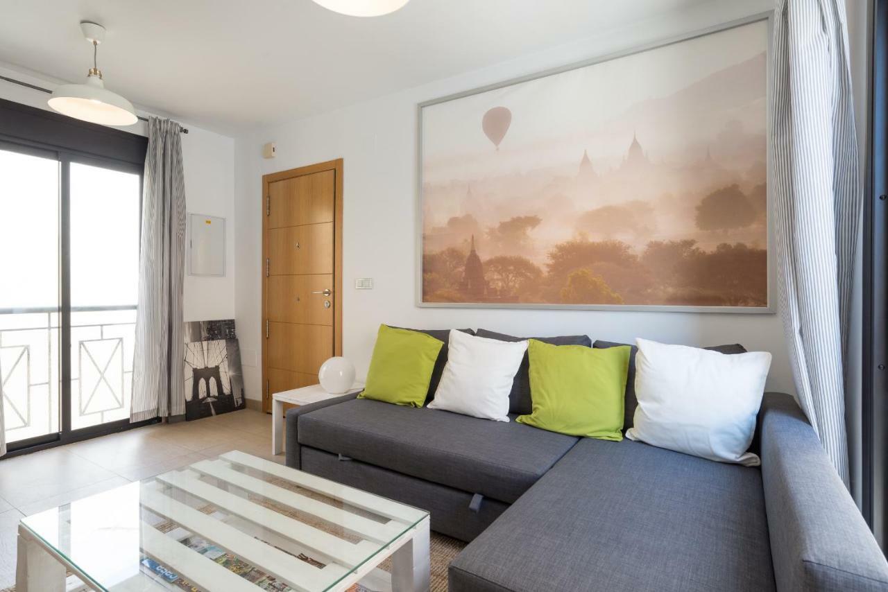 Ma1b-apt Next To Center, 2 Chillout Areas-palms *