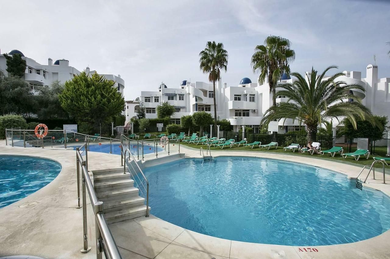 Luxury 2-bed With Big Terrace In With Outdoor Pools In Calahonda Apartment Sitio de Calahonda