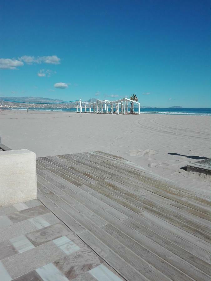 Edificio Montecarlo Playa San Juan El Campello