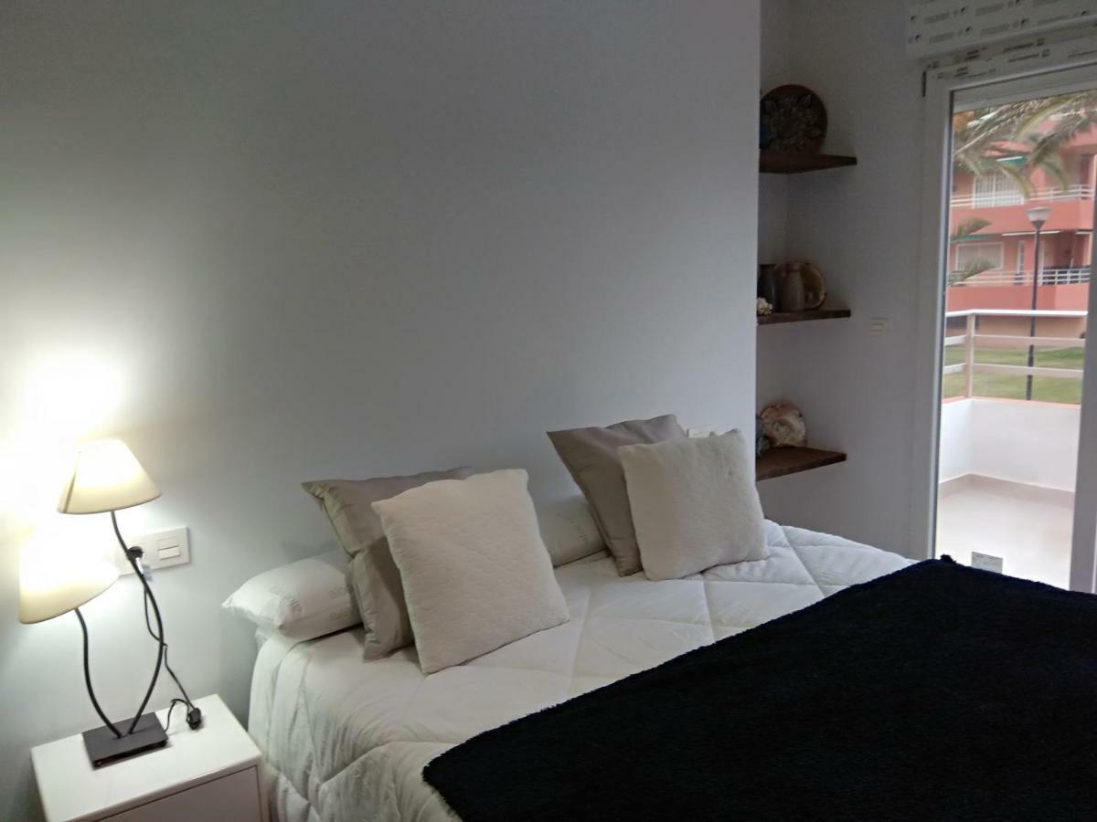 Apartment A 150 Metros Del Mar, Parking Y Wifi Salobrena