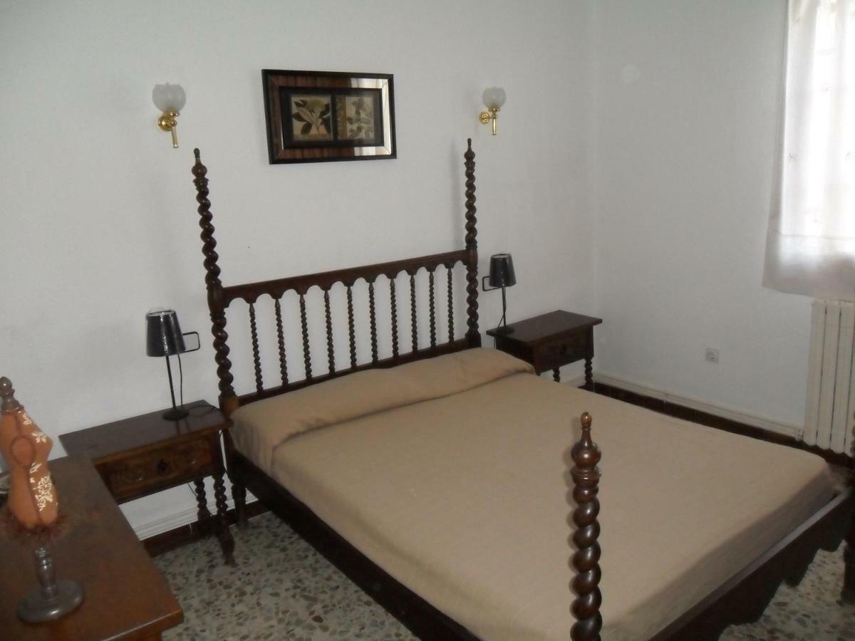 Les Oliveres De L'emporda Apartment *