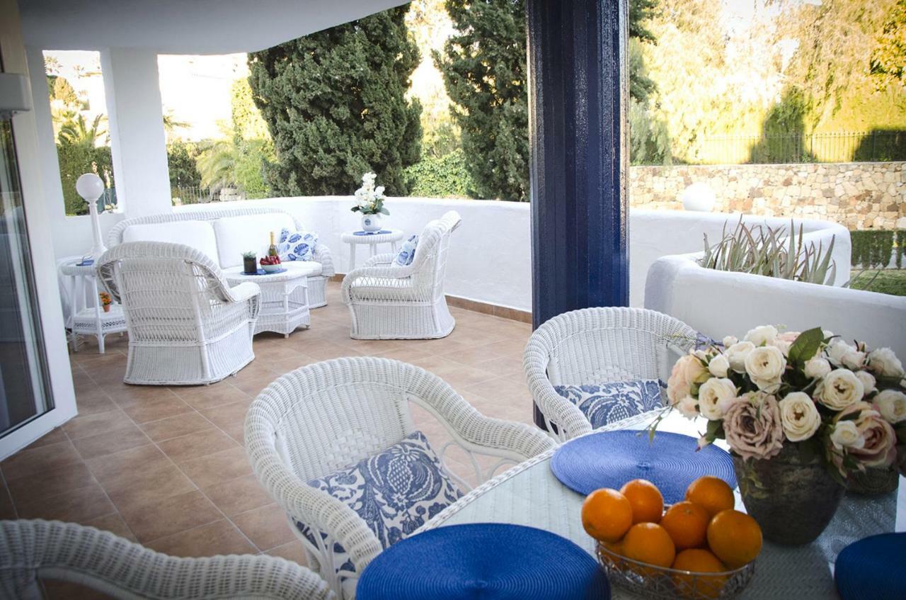 Luxury 2-bed With Big Terrace In With Outdoor Pools In Calahonda Apartment Sitio de Calahonda
