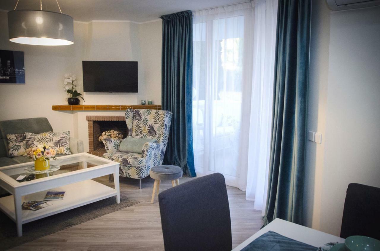 Luxury 2-bed With Big Terrace In With Outdoor Pools In Calahonda
