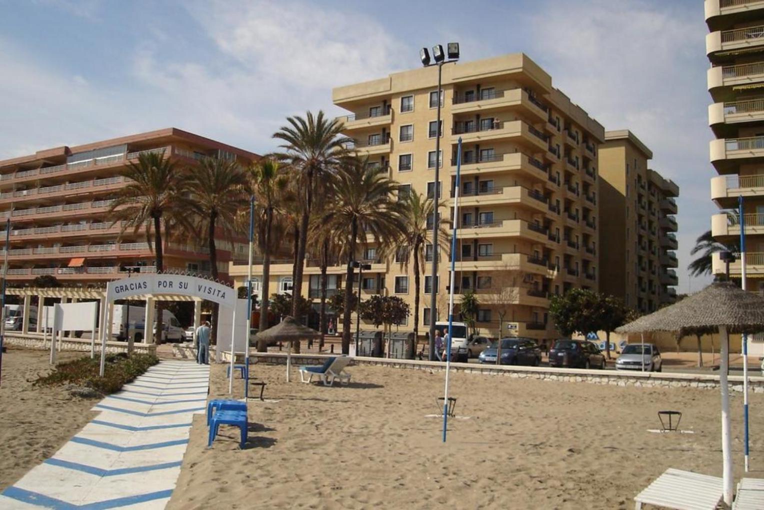 Ronda Iv - Boliches Apartamento