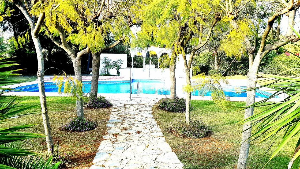 Apartamento Con Vistas Al Campo De Golf Y Piscina Apartamento Fuengirola