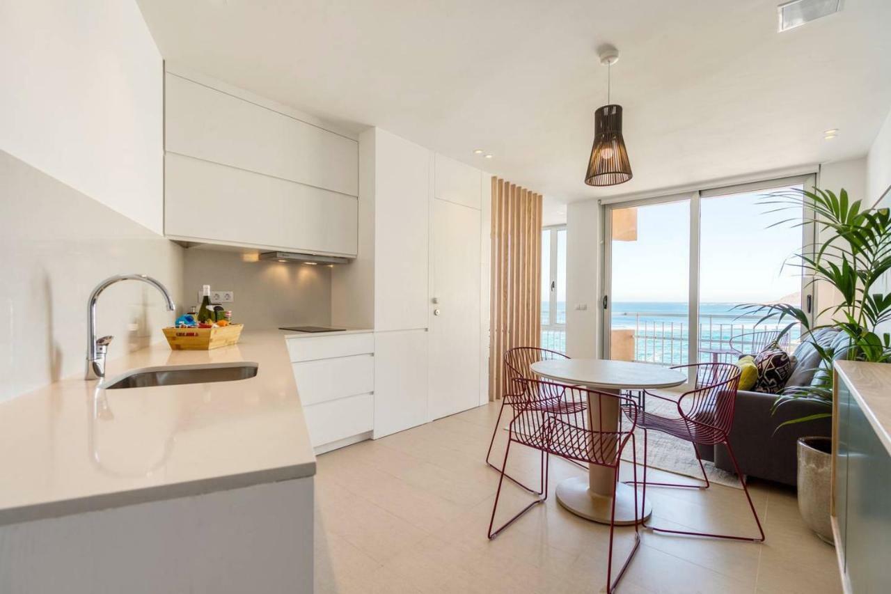 Sleep By The Sea - Las Canteras Apartment *