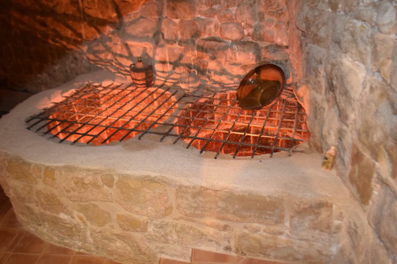 La Muralla * Horta de Sant Joan