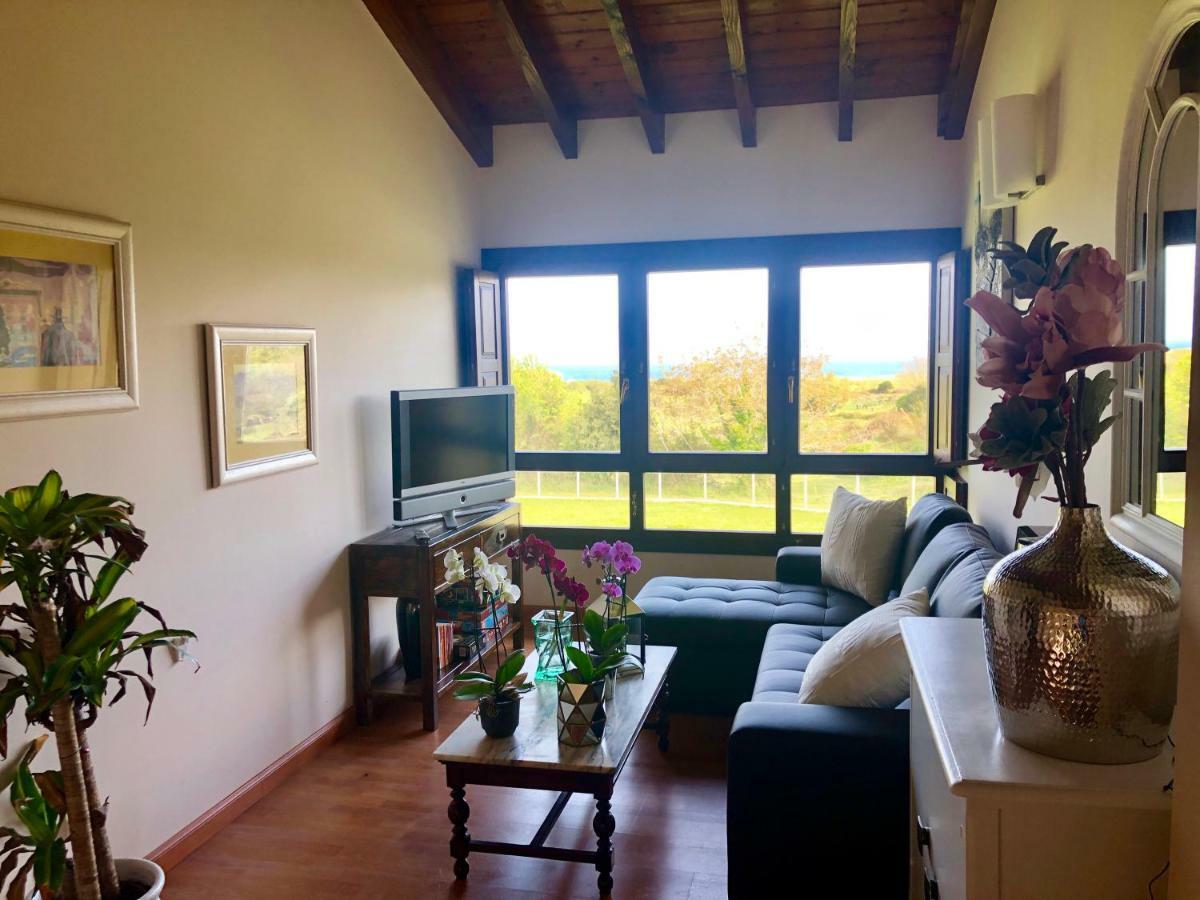 Casa Frente A Los Bufones De Pria Llames de Pría