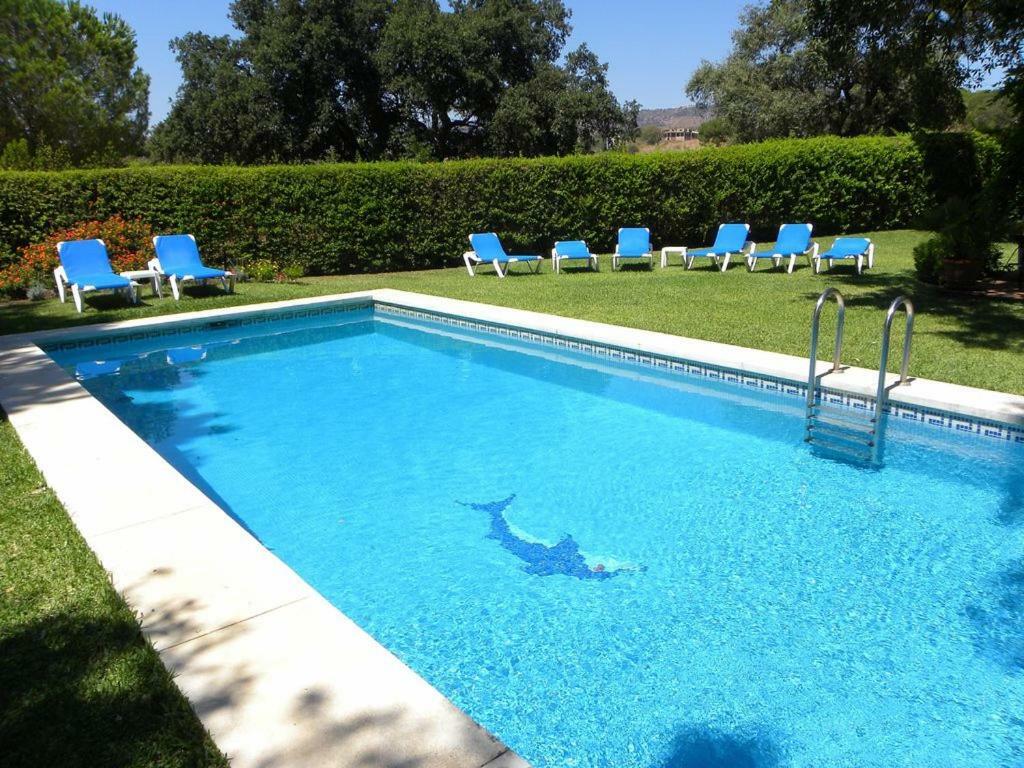 Villa With Private Pool And Garden In Marbella