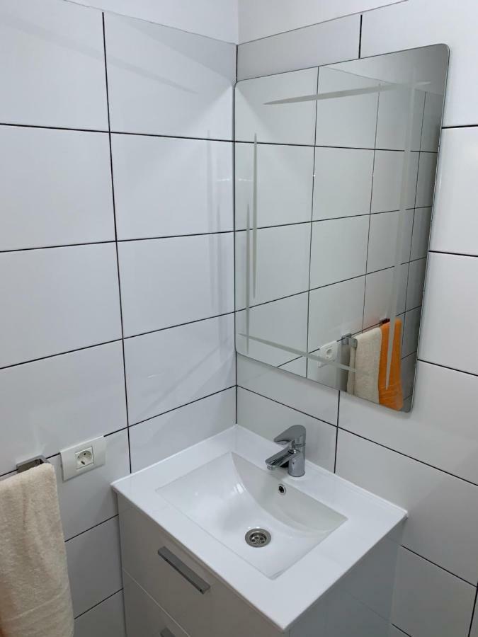 Cozy In Cristianos Free Wifi Apartamento Arona (Tenerife)