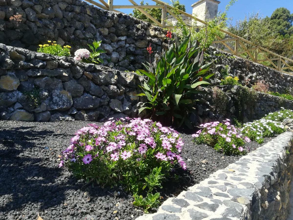 Guinderos Country house *