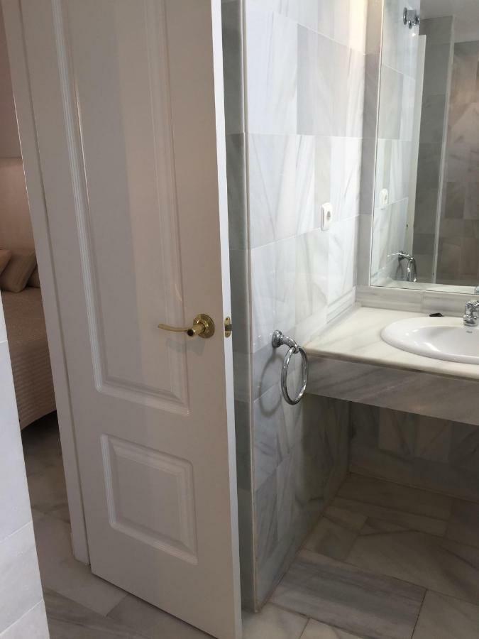Beautiful 2 Bedroom @ Puerto Banus! Apartment *