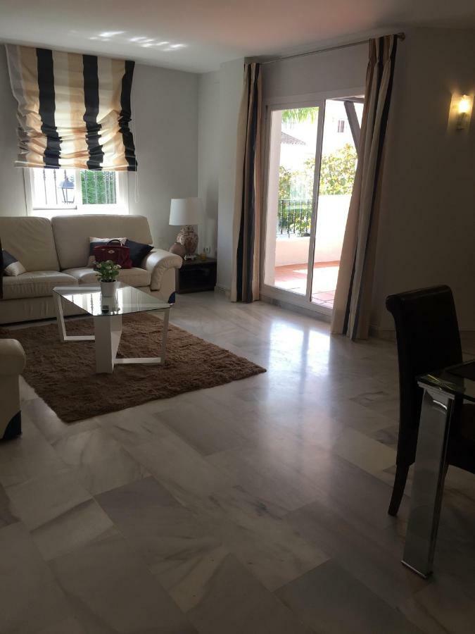 Beautiful 2 Bedroom @ Puerto Banus! Apartment Marbella
