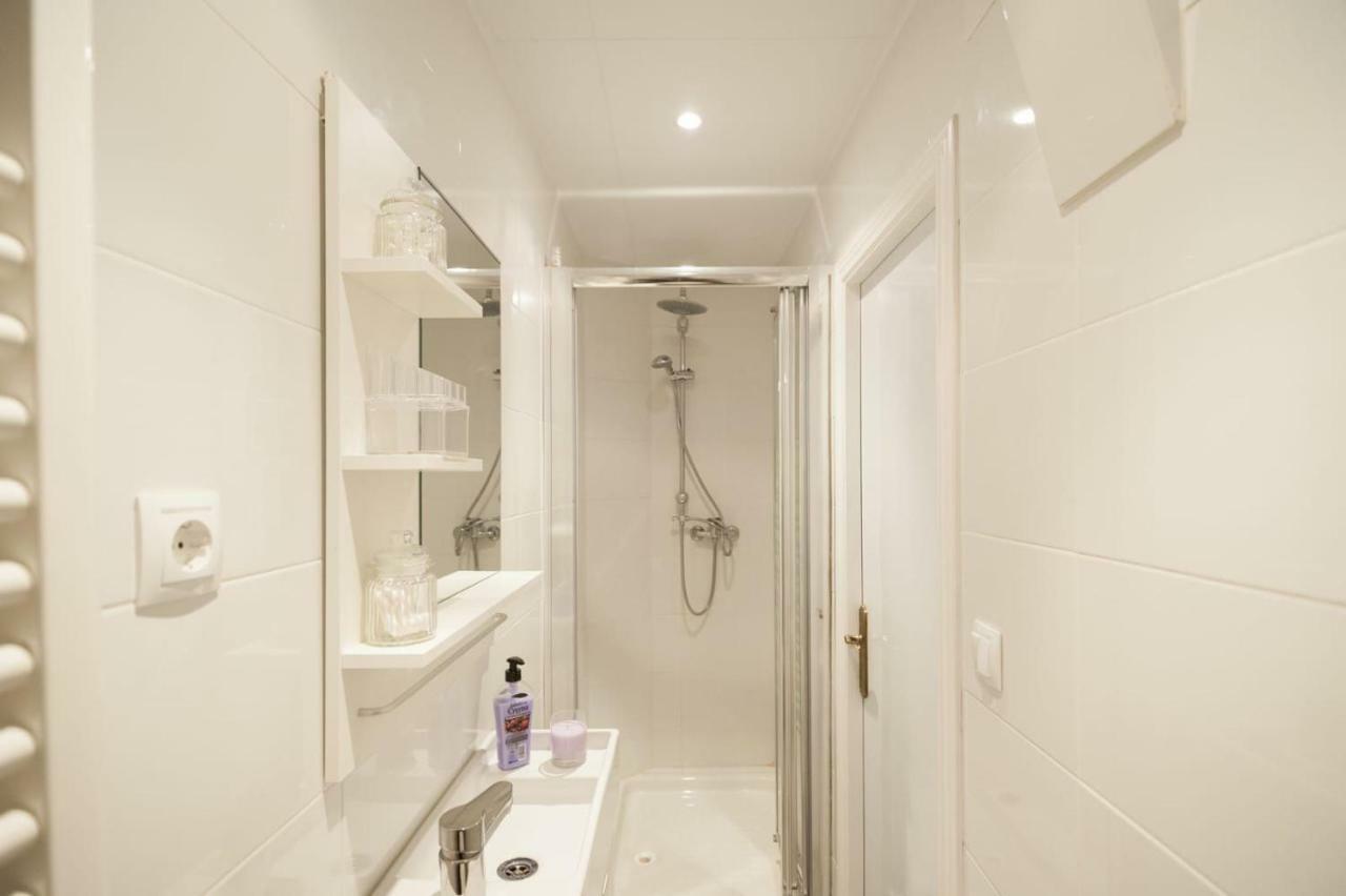 Cosy Fira Barcelona Apartamento *