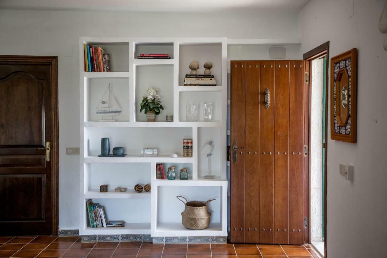 Las Buganvillas