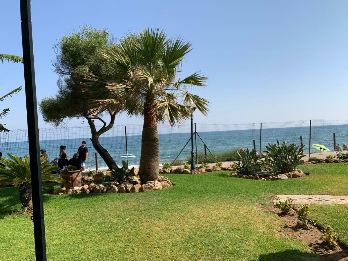 Apartament Aguamarina On The Beach Front Apartamento *