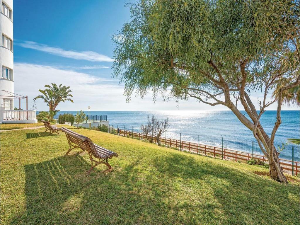& Hippie Chic For Happy People - Marbella - Calahonda Apartment Sitio de Calahonda