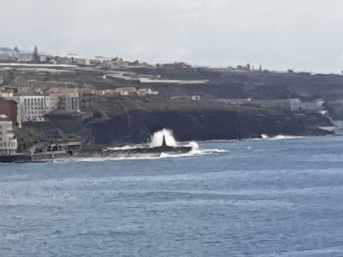 Primera Linea Del Mar * Punta Del Hidalgo